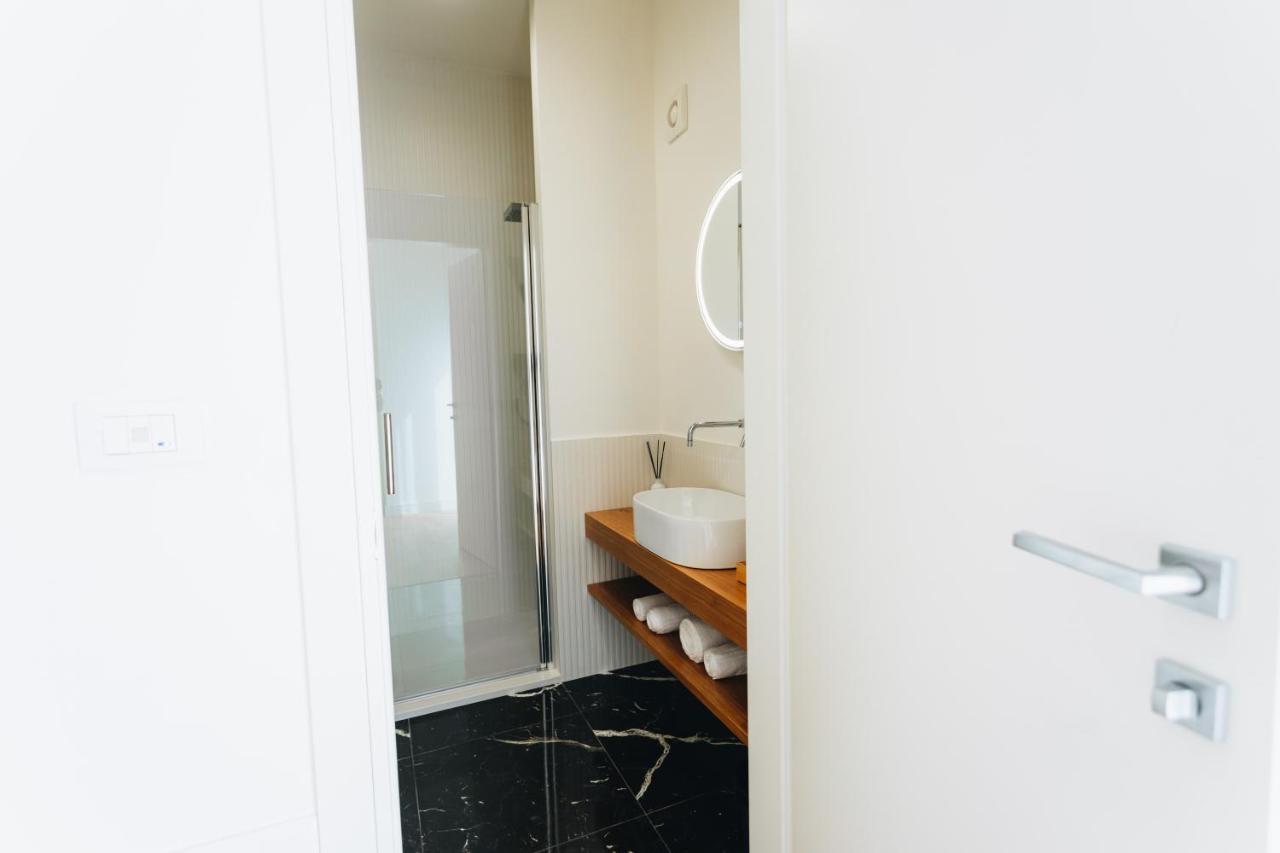 Centoquindici Rooms & Suite Montesilvano Marina Εξωτερικό φωτογραφία