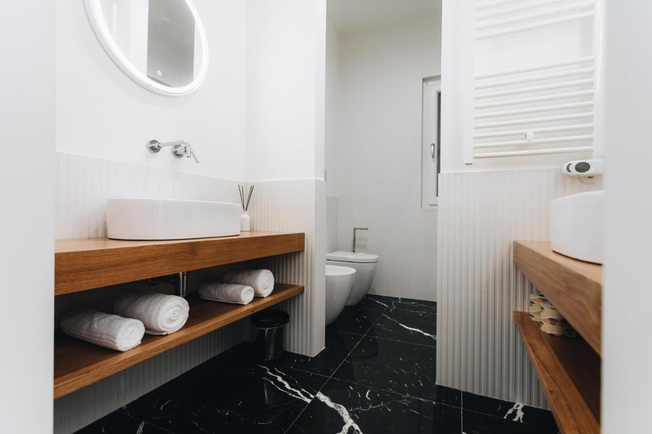 Centoquindici Rooms & Suite Montesilvano Marina Εξωτερικό φωτογραφία